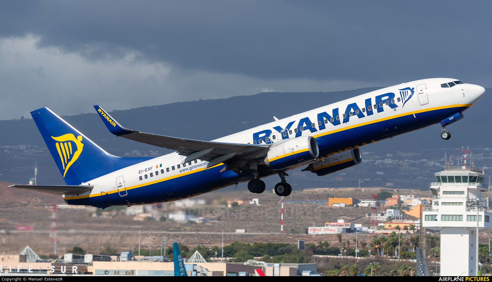 Ryanair EI-EXF aircraft at Tenerife Sur - Reina Sofia