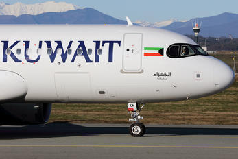 9K-AKN - Kuwait Airways Airbus A320 NEO