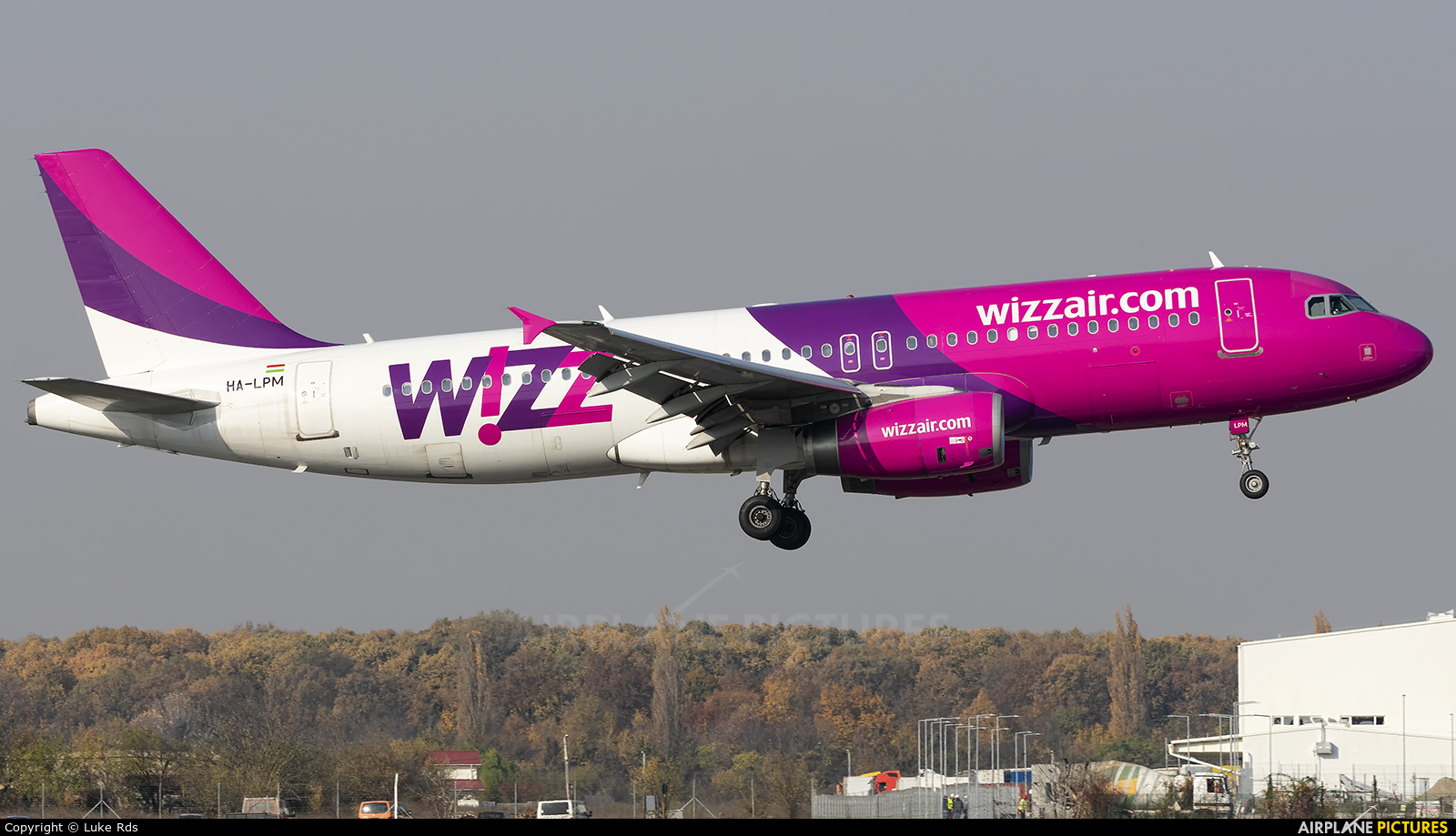 Wizz Air HA-LPM aircraft at Bucharest - Henri Coandă