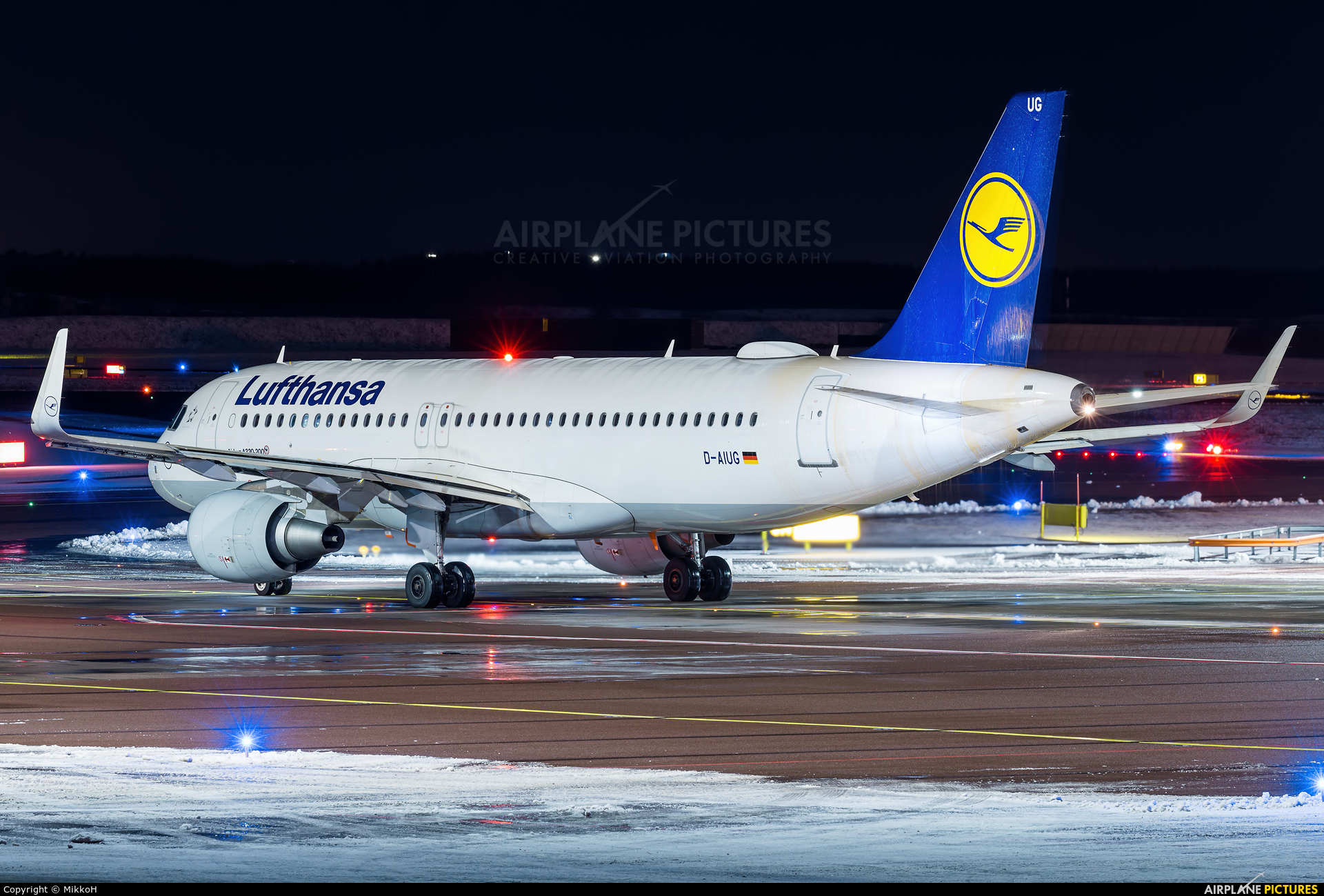 Lufthansa D-AIUG aircraft at Helsinki - Vantaa