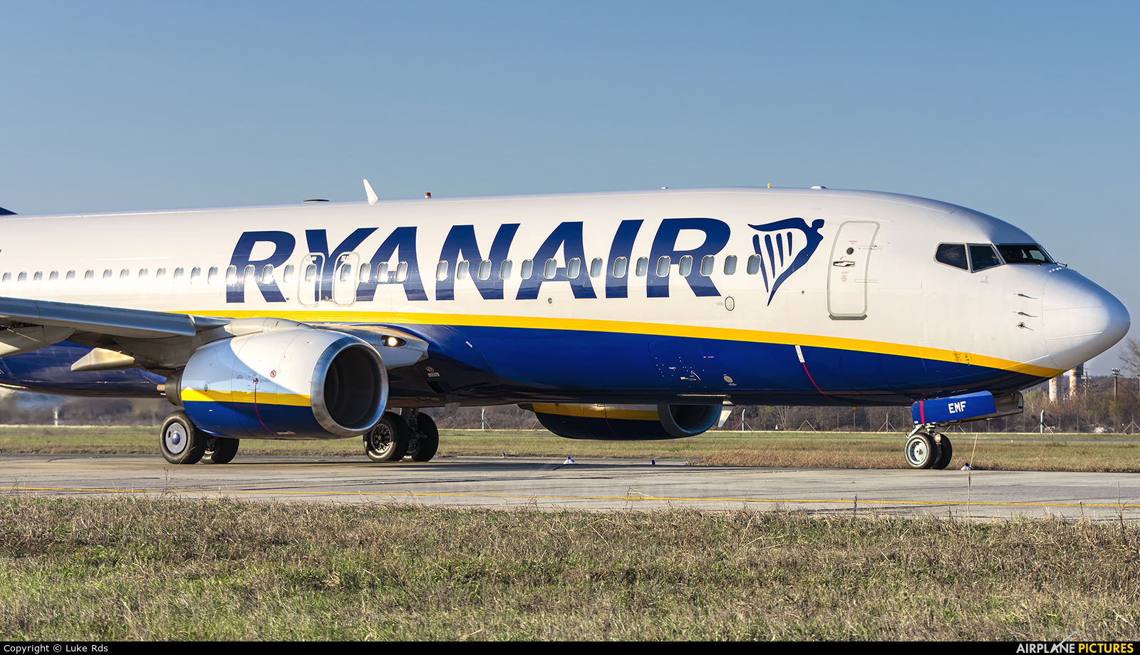 Ryanair EI-EMF aircraft at Bucharest - Henri Coandă