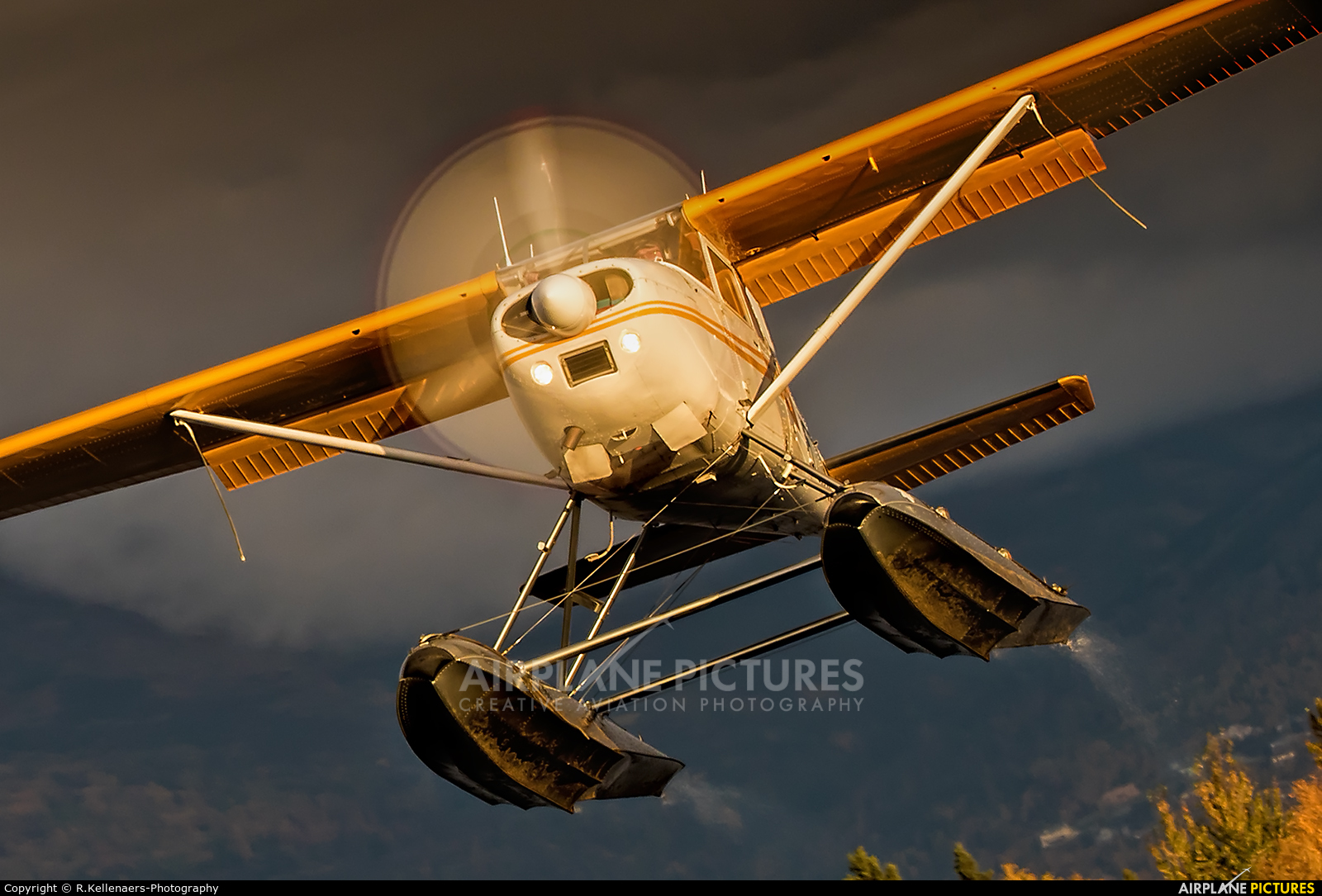 Private - aircraft at Anchorage - Lake Hood
