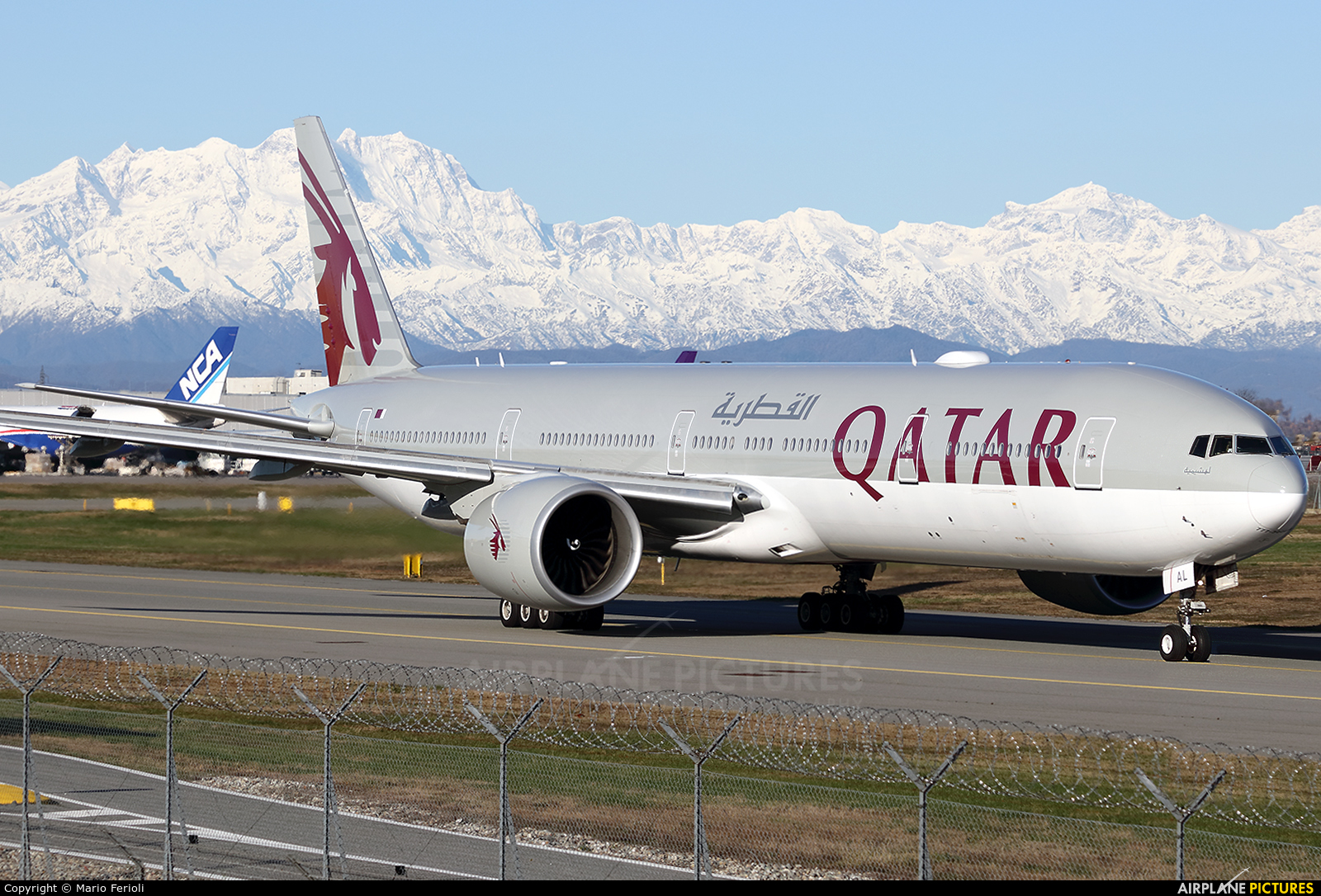 Qatar Airways A7-BAL aircraft at Milan - Malpensa