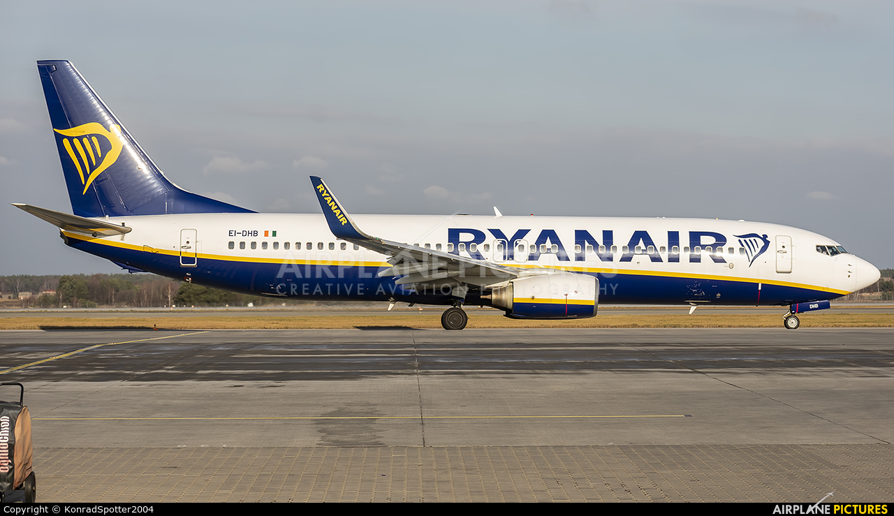 Ryanair EI-DHB aircraft at Katowice - Pyrzowice