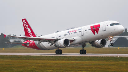 VP-BAN - Red Wings Airbus A321