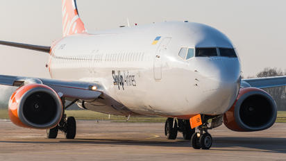 UR-SQB - SkyUp Airlines Boeing 737-8H6
