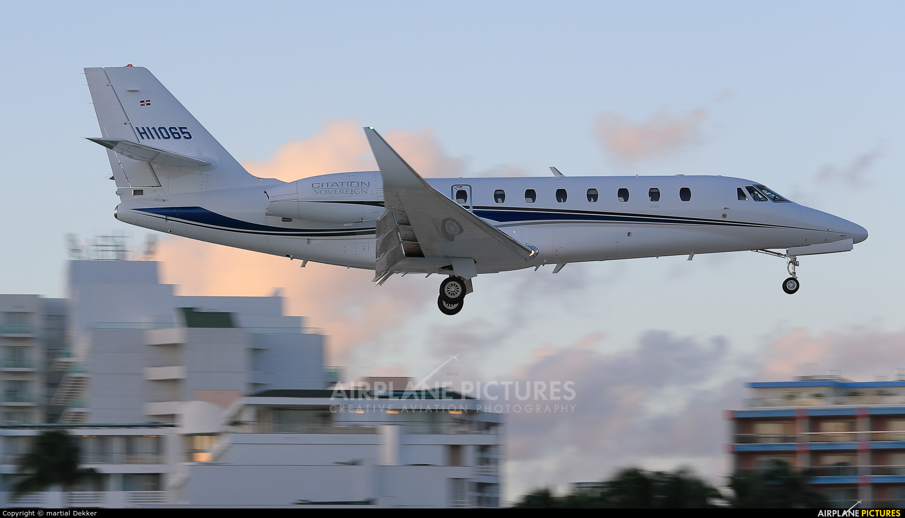 Private HI1065 aircraft at Sint Maarten - Princess Juliana Intl