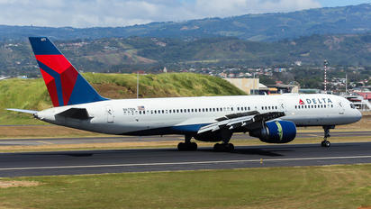 N671DN - Delta Air Lines Boeing 757-200
