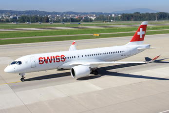 HB-JCJ - Swiss Bombardier CS300