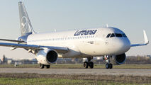 D-AIWJ - Lufthansa Airbus A320 aircraft