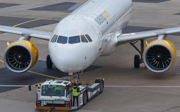EC-NAF - Vueling Airlines Airbus A320 NEO