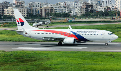 9M-MXL - Malaysia Airlines Boeing 737-800