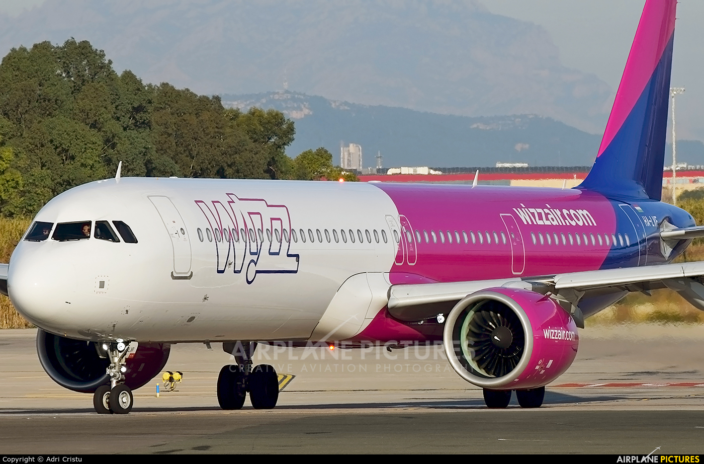 Wizz Air HA-LVF aircraft at Barcelona - El Prat