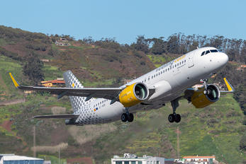 EC-NDB - Vueling Airlines Airbus A320 NEO