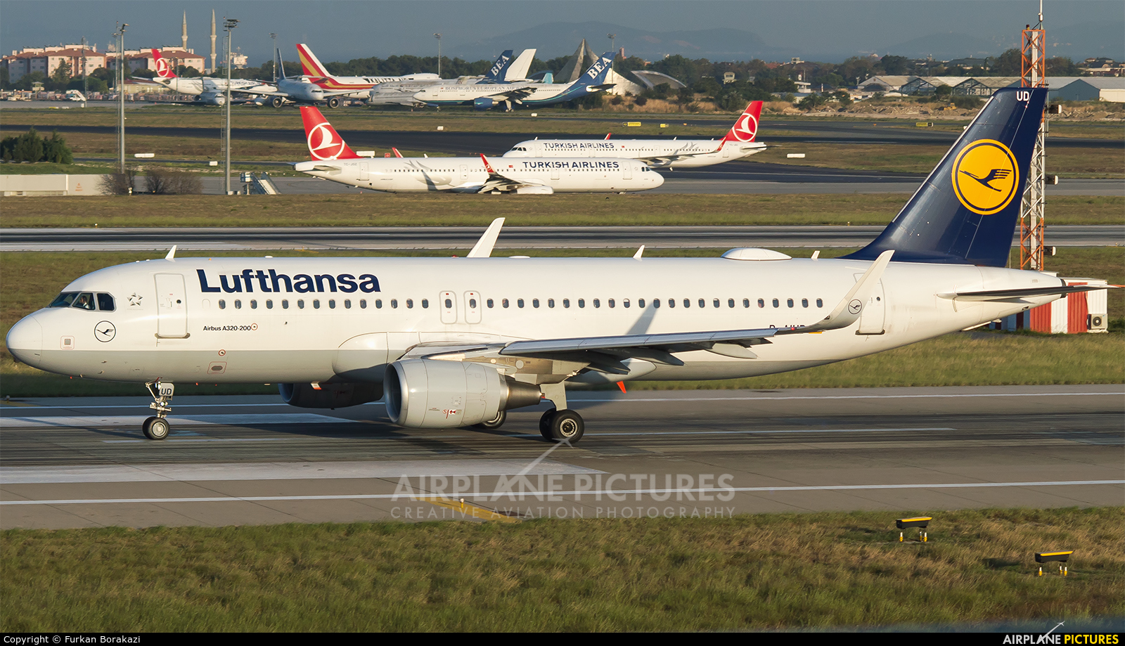 Lufthansa D-AIUD aircraft at Istanbul - Ataturk