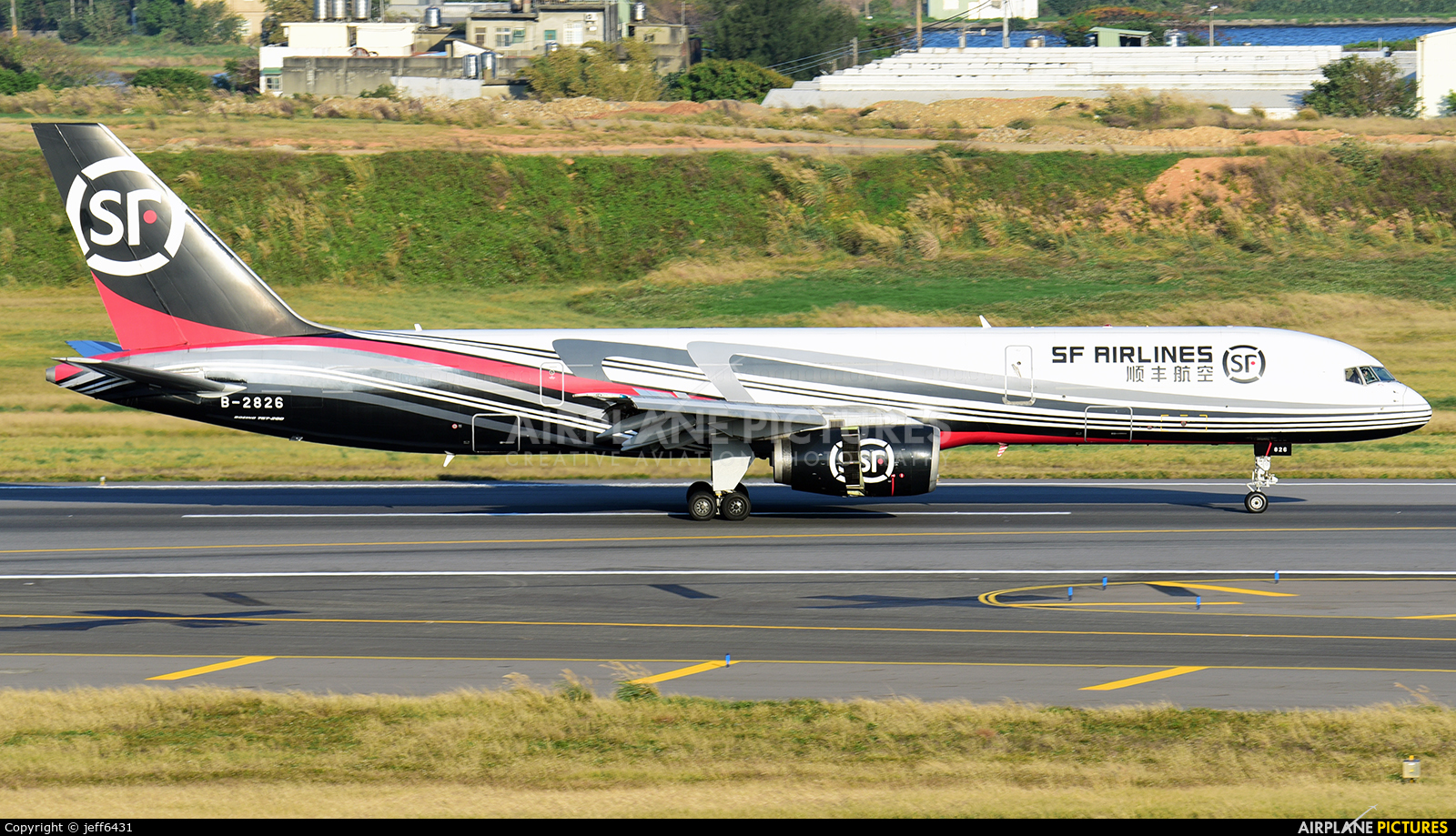 SF Airlines B-2826 aircraft at Taipei - Taoyuan Intl
