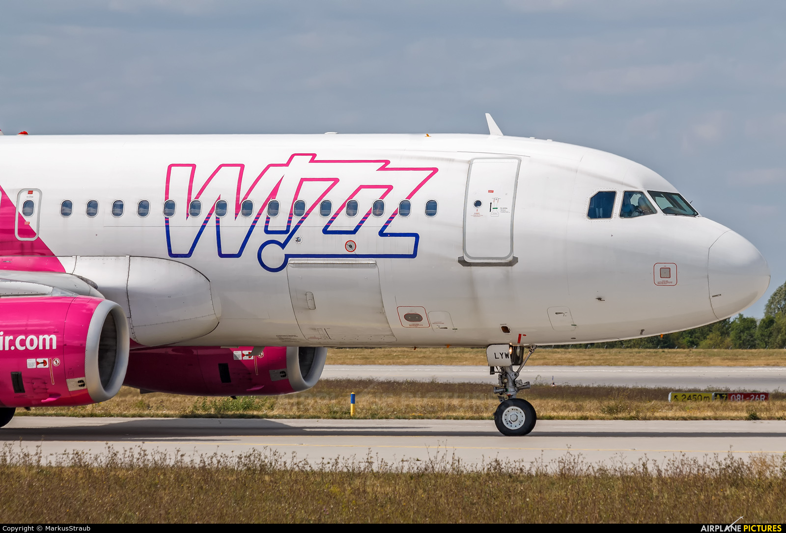 Wizz Air HA-LYW aircraft at Leipzig - Halle