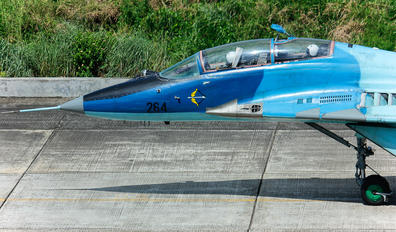 28264 - Bangladesh - Air Force Mikoyan-Gurevich MiG-29UB