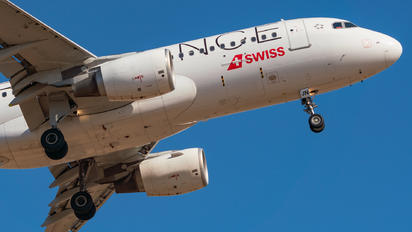 HB-IJN - Swiss Airbus A320