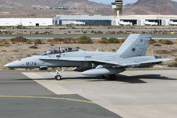 CE.15-11 - Spain - Air Force McDonnell Douglas EF-18B Hornet