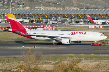 EC-MSY - Iberia Airbus A330-200