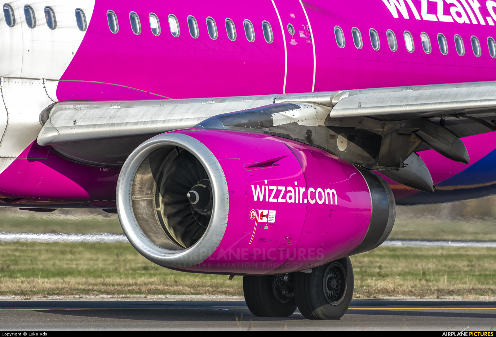 Wizz Air HA-LXB aircraft at Bucharest - Henri Coandă