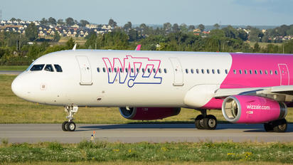 HA-LTC - Wizz Air Airbus A321