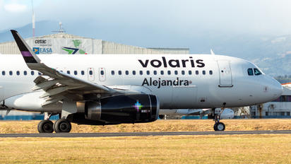 XA-VLB - Volaris Airbus A320