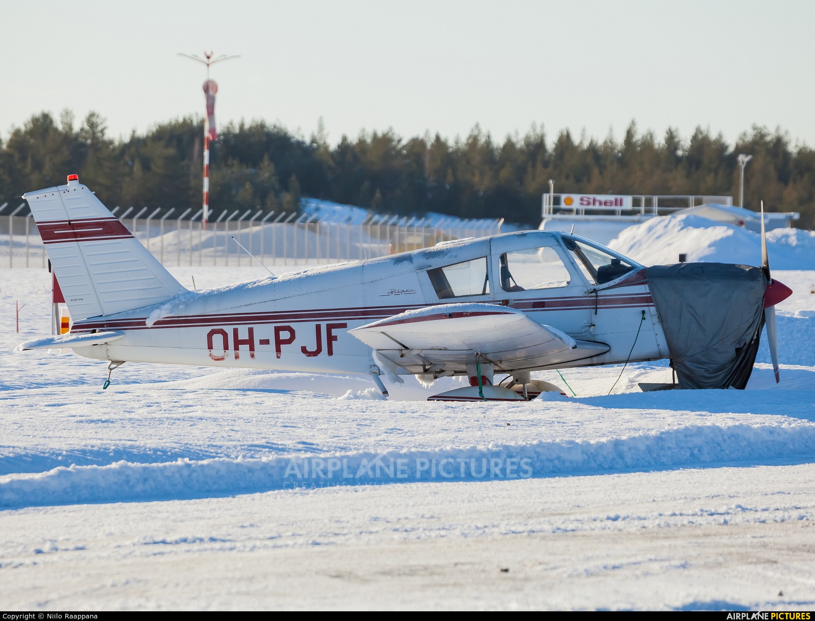 Private OH-PJF aircraft at Oulu