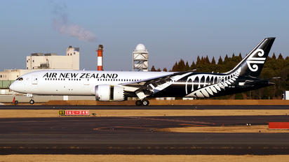 ZK-NZI - Air New Zealand Boeing 787-9 Dreamliner