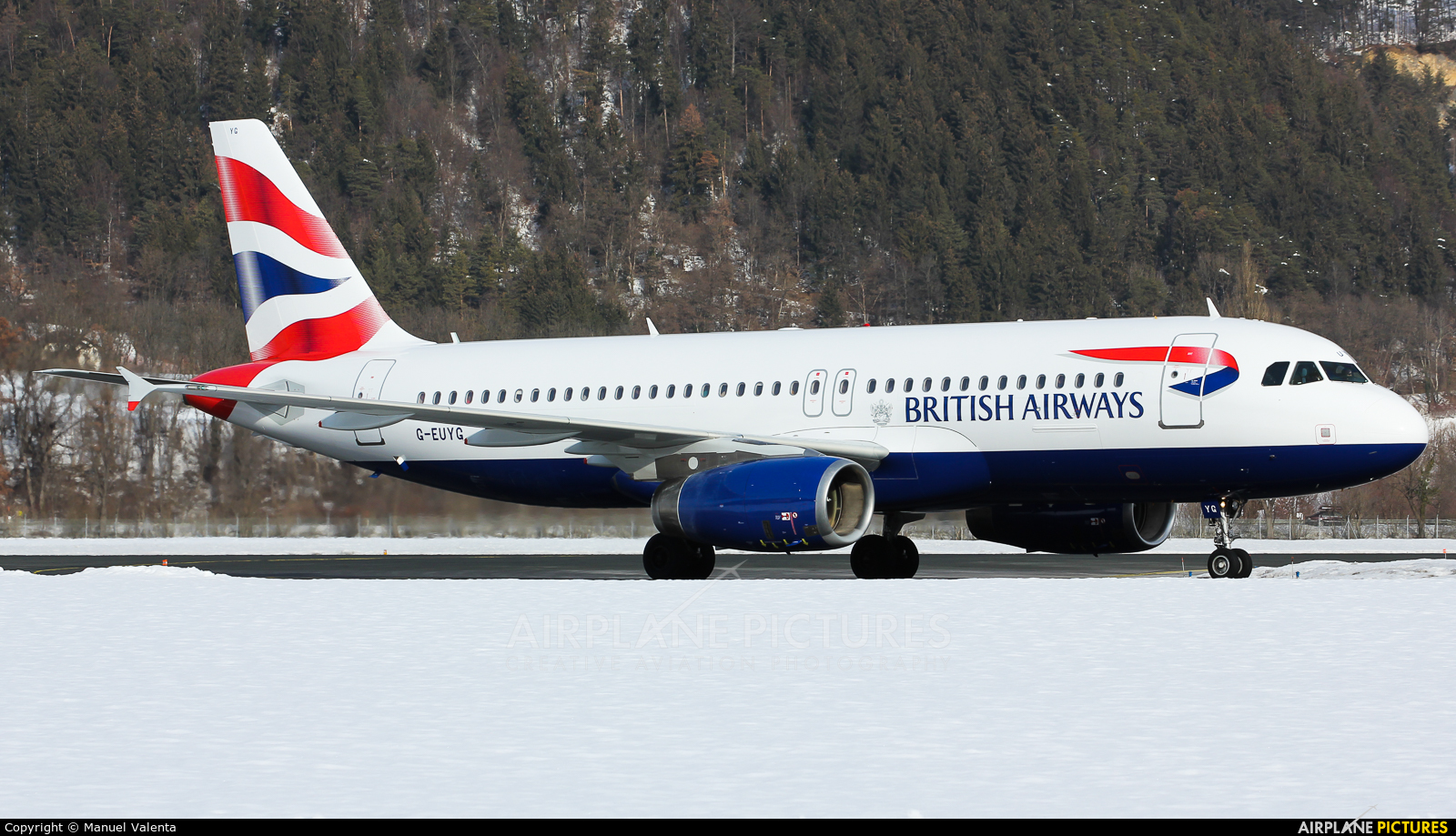 British Airways G-EUYG aircraft at Innsbruck