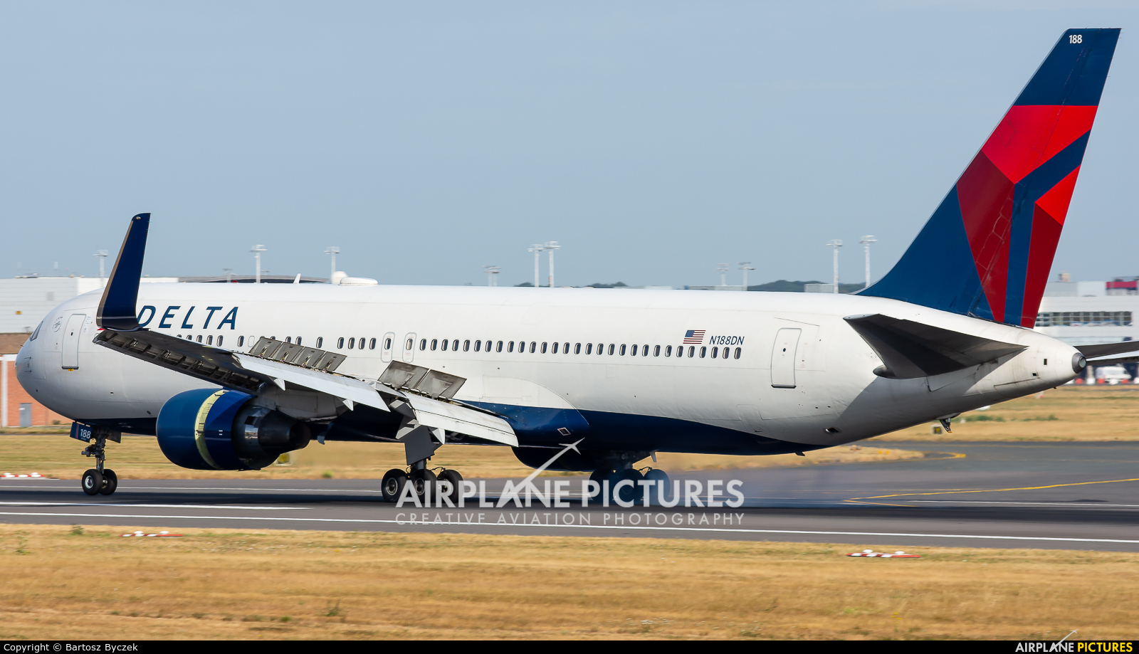 Delta Air Lines N188DN aircraft at Brussels - Zaventem