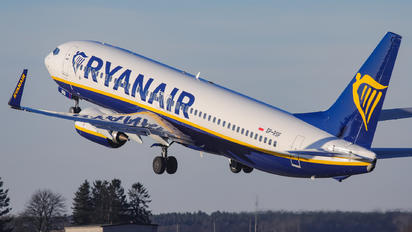 SP-RSF - Ryanair Boeing 737-800