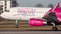 HA-LYS - Wizz Air Airbus A320 aircraft