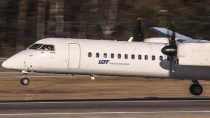 SP-EQH - LOT - Polish Airlines de Havilland Canada DHC-8-400Q / Bombardier Q400