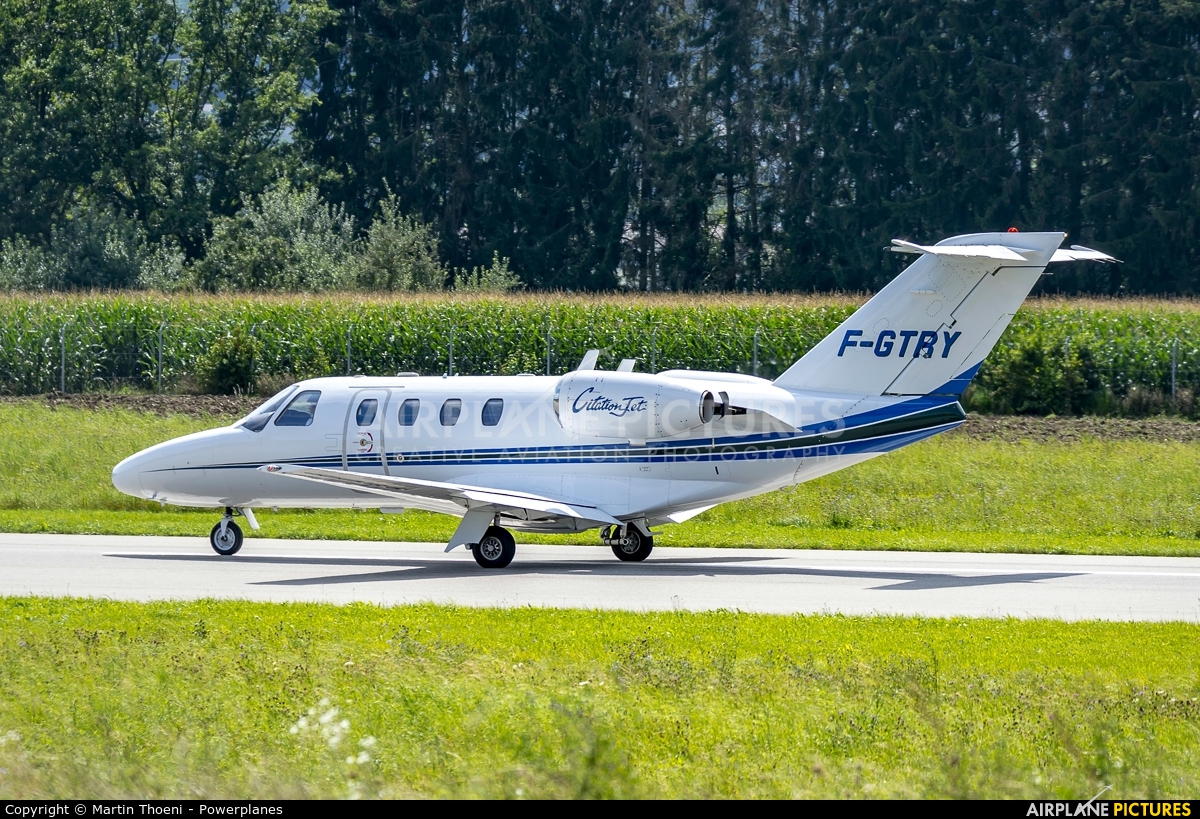 Private F-GTRY aircraft at Bern - Belp