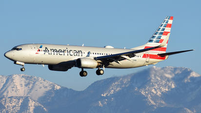 N829NN - American Airlines Boeing 737-800