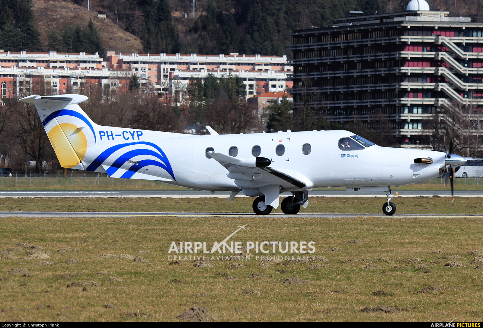 Private PH-CYP aircraft at Innsbruck