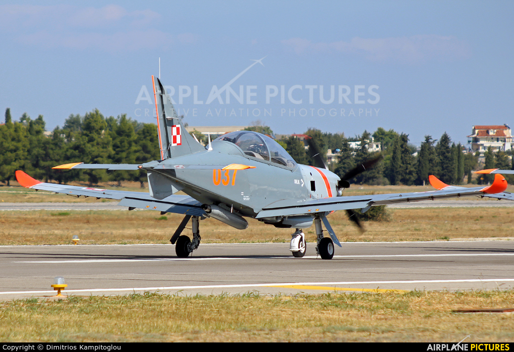 Poland - Air Force "Orlik Acrobatic Group" 037 aircraft at Tanagra