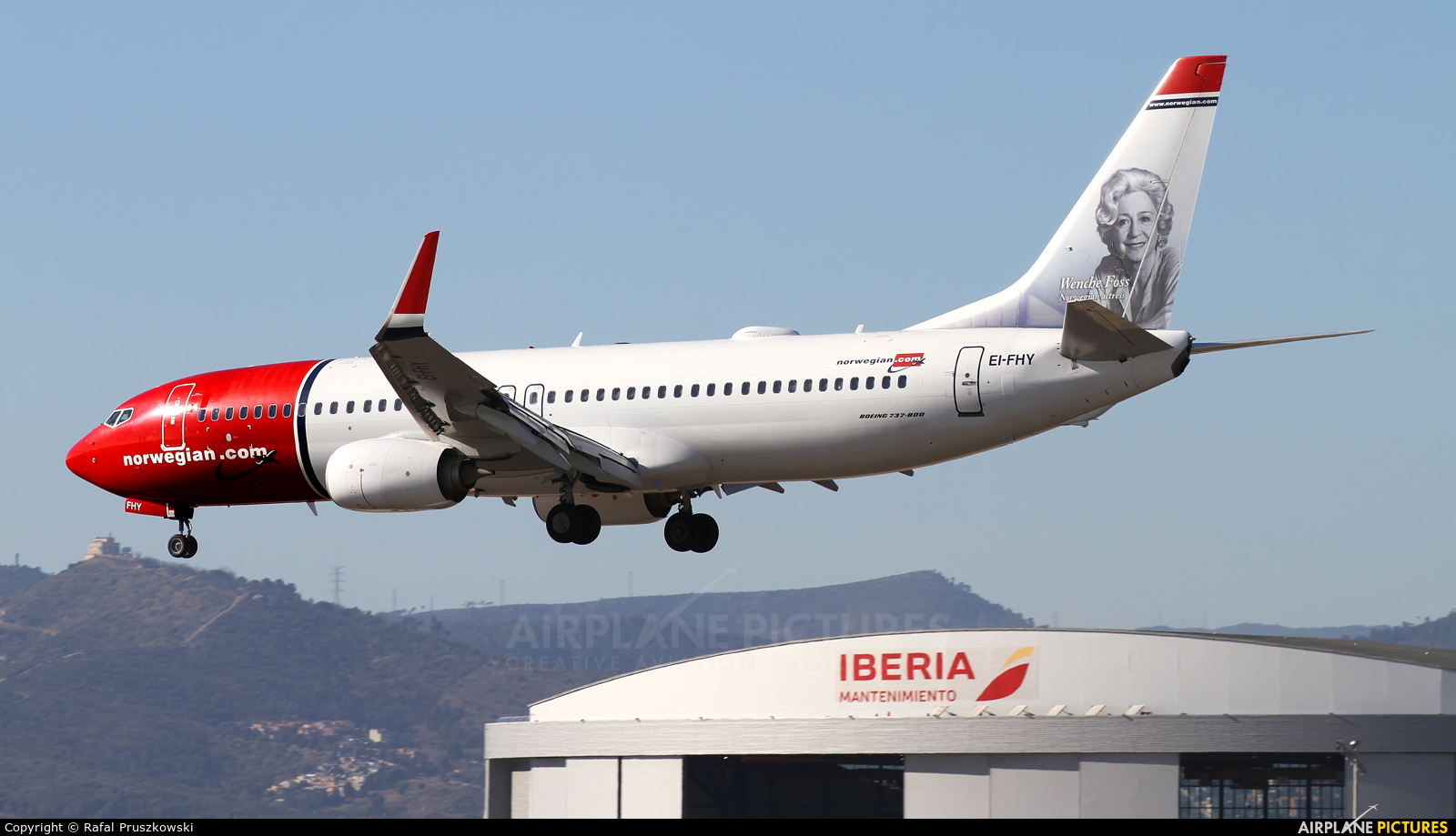 Norwegian Air International EI-FHY aircraft at Barcelona - El Prat