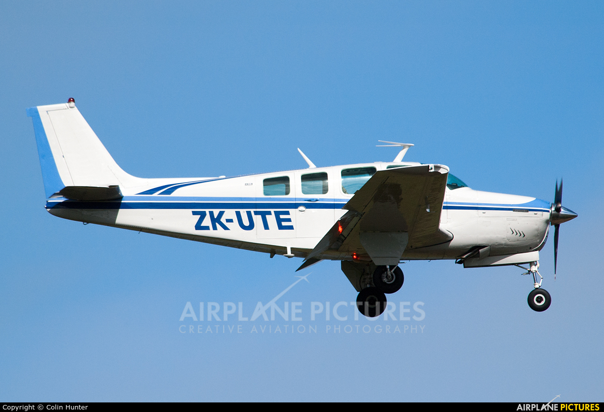 Private ZK-UTE aircraft at Auckland Intl
