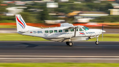 TI-BHL - Sansa Airlines Cessna 208 Caravan