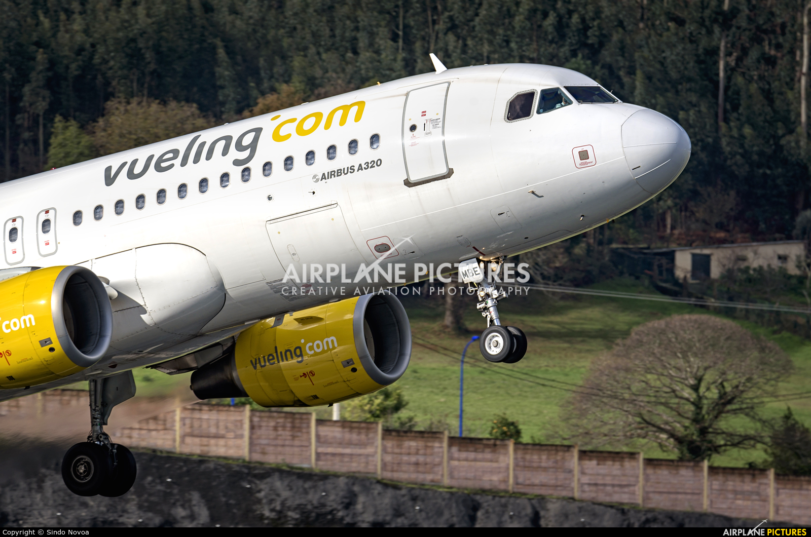 Vueling Airlines EC-MBE aircraft at La Coruña