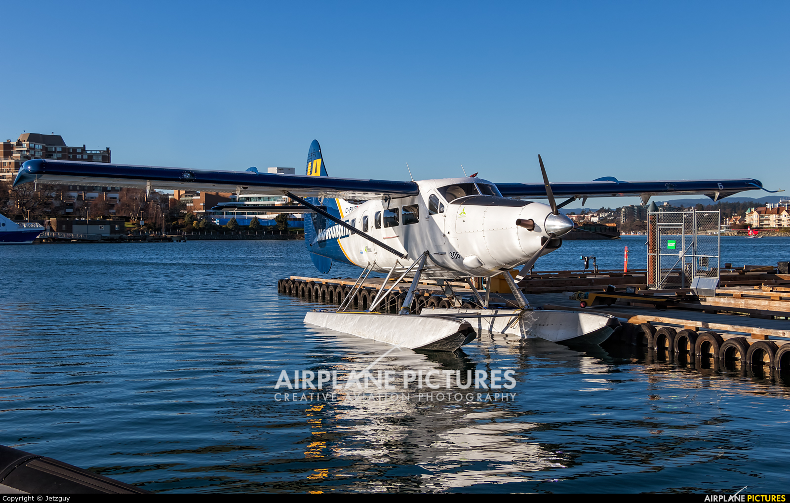 Harbour Air C-FIUZ aircraft at Victoria Harbour, BC