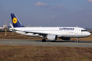 Lufthansa D-AIUR image