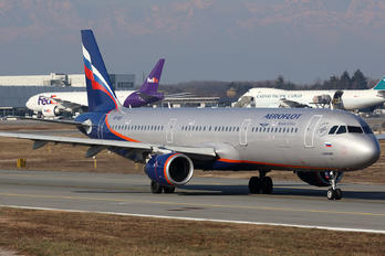 VP-BAY - Aeroflot Airbus A321