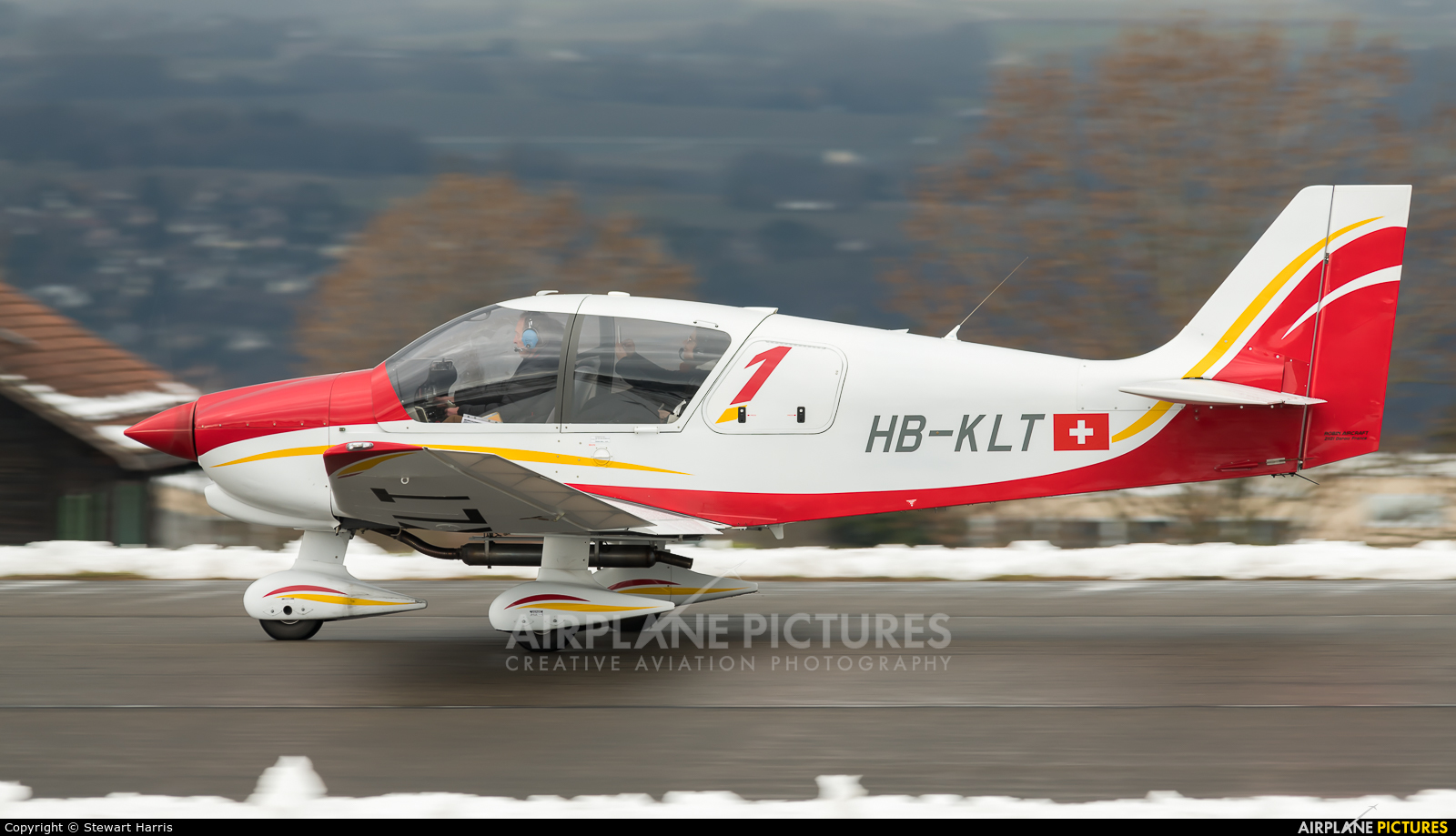 Private HB-KLT aircraft at Lausanne - La Blécherette