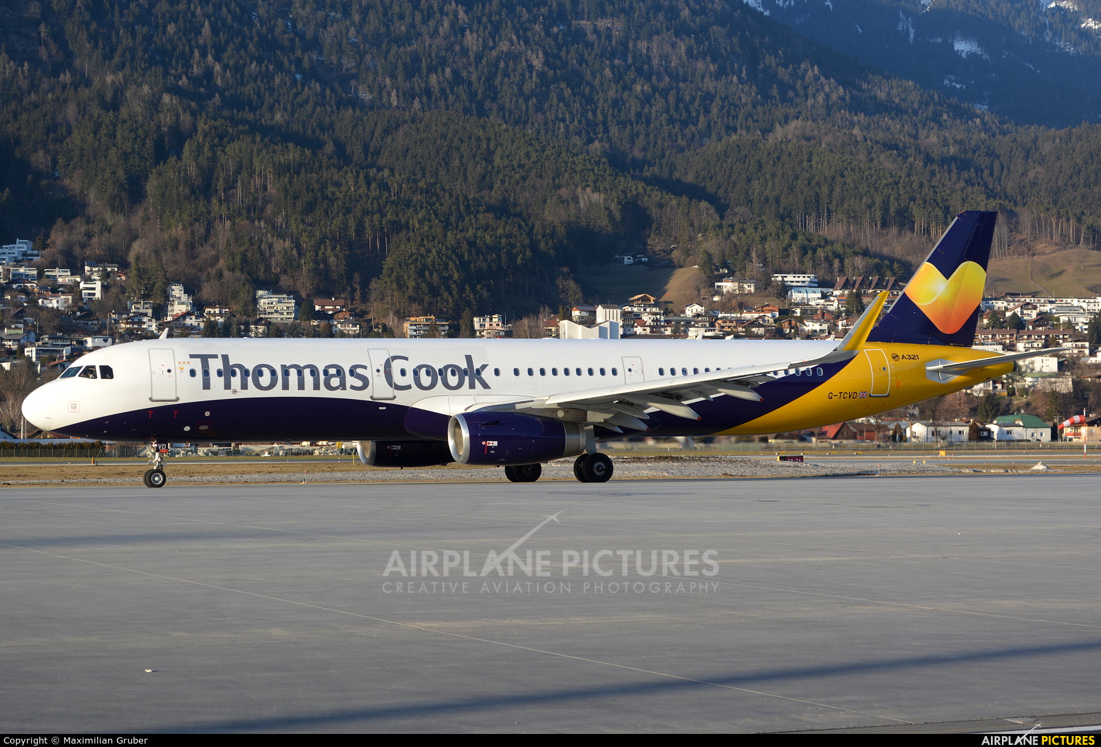 Thomas Cook G-TCVD aircraft at Innsbruck