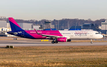 HA-LTH - Wizz Air Airbus A321
