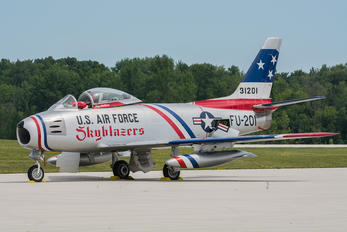 NX86FR - Private North American F-86 Sabre